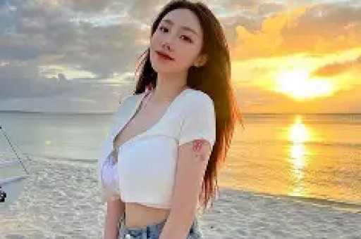网红韦雪怒怼三姐提问直言活不起了过往情史被扒引争议
