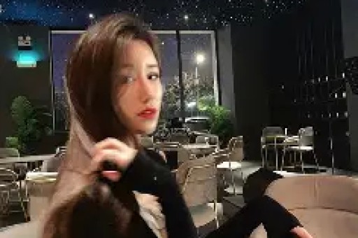 被禁关活该！140万美女网红摆拍被央媒怒批目前仍未道歉